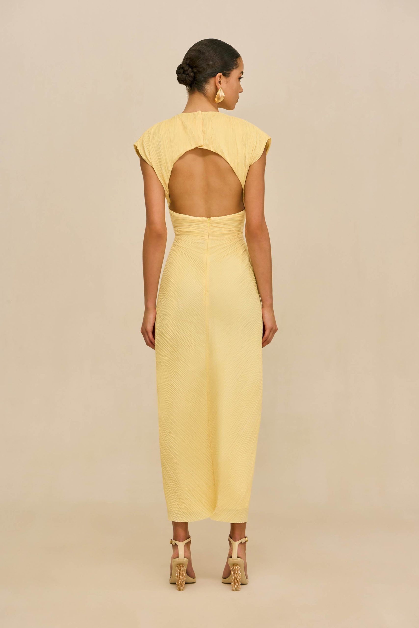 260120_DR_CG_SP_HS26_RESHT_50_INAYA_DRESS_YLW_0033_WEBBED-scaled