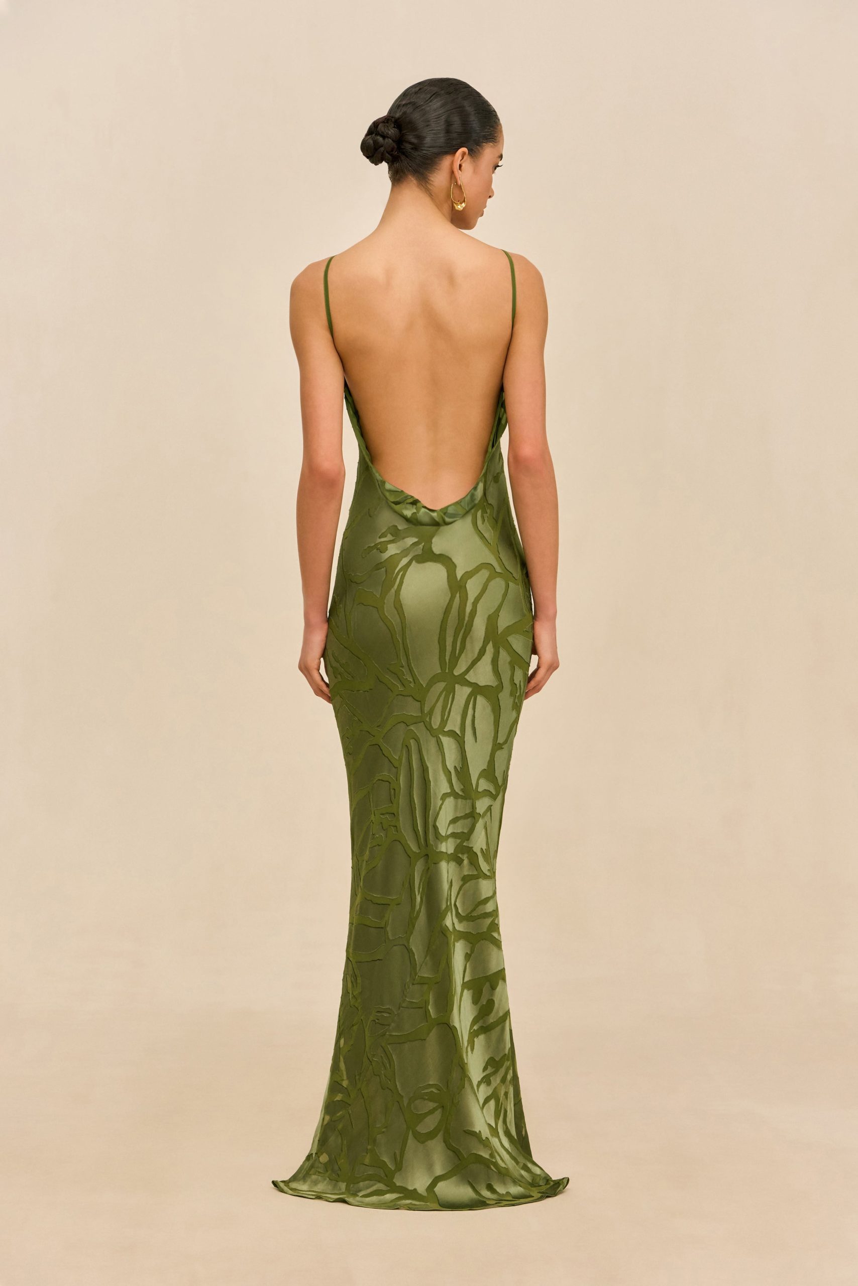 260319_DR_CG_53_ALI_GOWN_GRN_0021copy-scaled