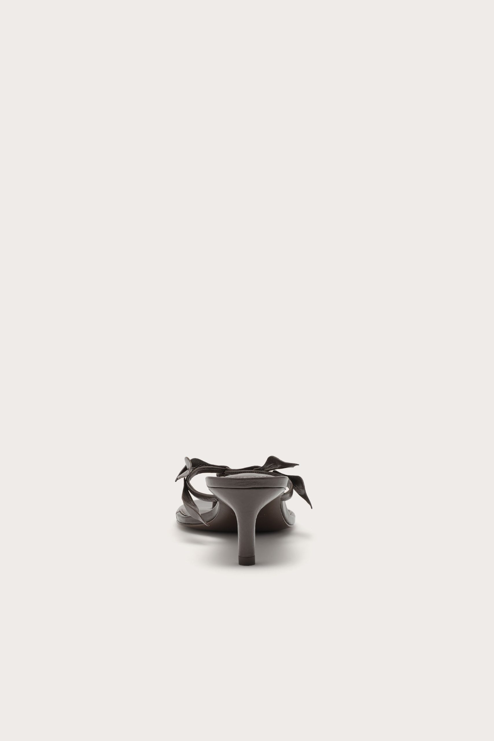 ANDIESANDAL_LWK_260123_Cult-Gaia_Product14907_W1a_WEBBED-scaled