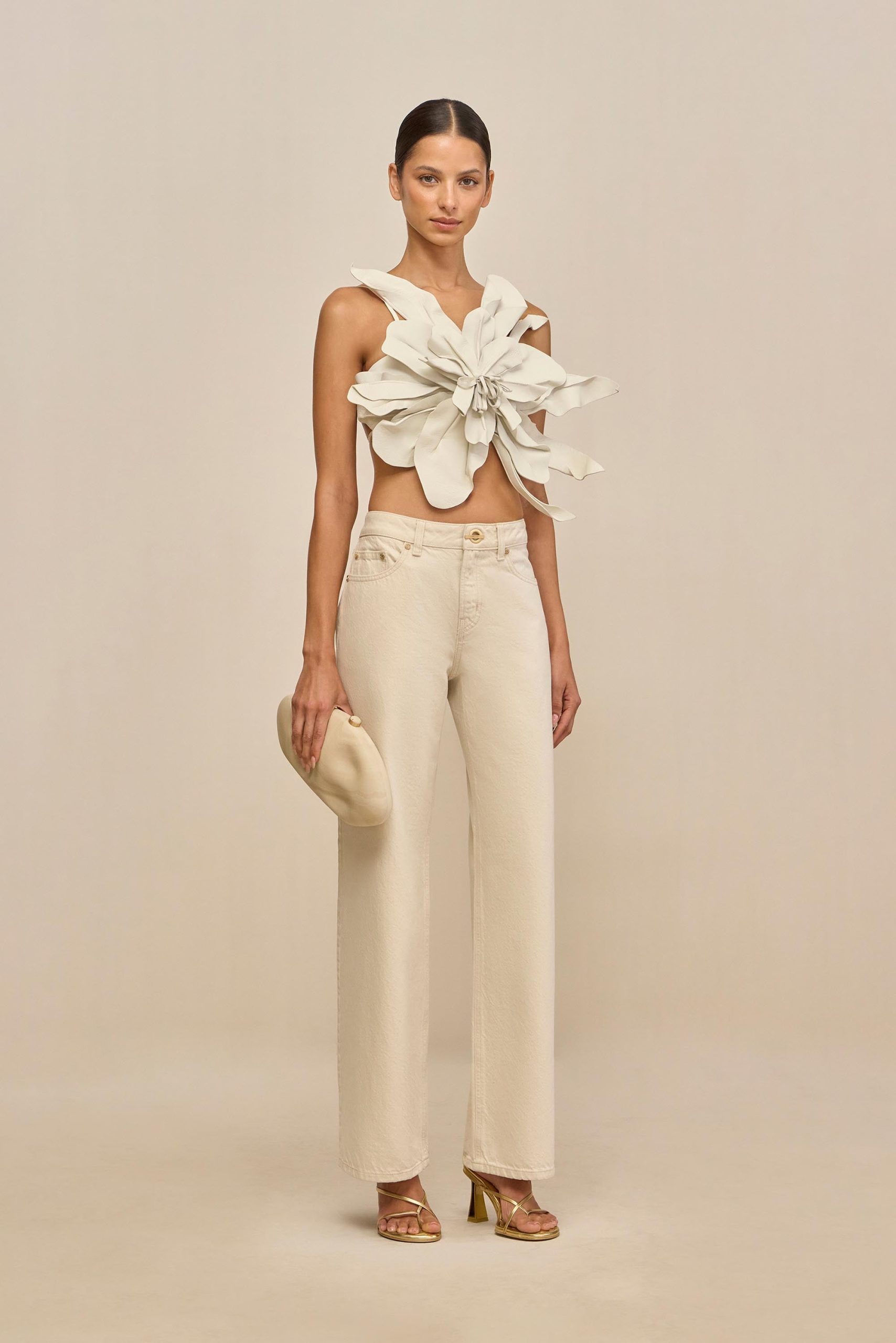 Look_50_GABRELA-CHANTEL_6517_WEBBED_72879e4d-0f1f-4425-9945-33bc606d3b89-scaled