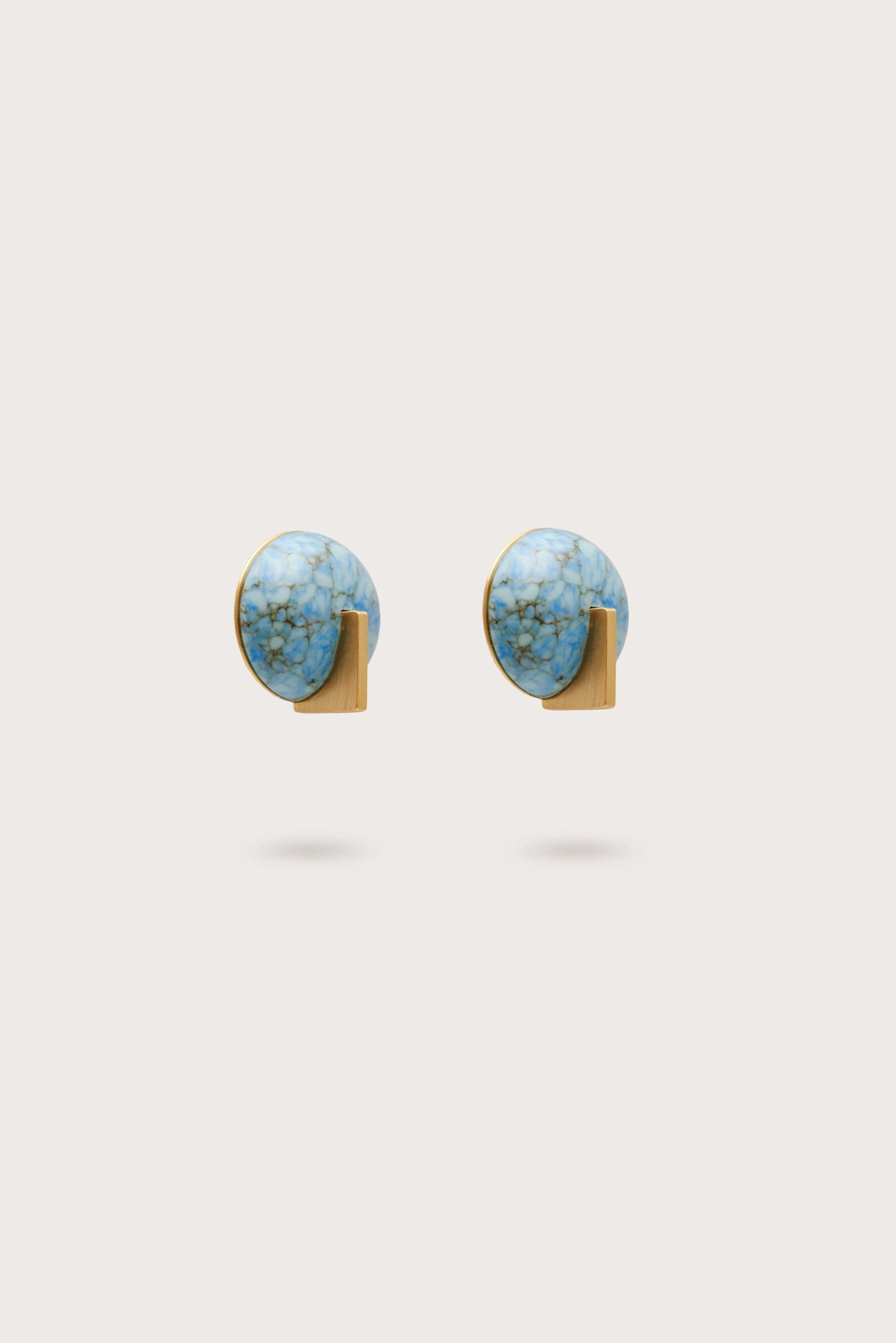 UNAEARRING_TQ_260108_Cult-Gaia_Product13776_WEBBED_b3de8154-5783-4bb3-aeda-31804a4dbc61-scaled